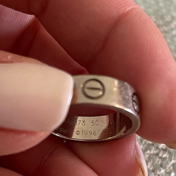 Cartier platinum Love ring - Picture 2 of 4
